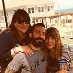 Meet your Posher, Dennis